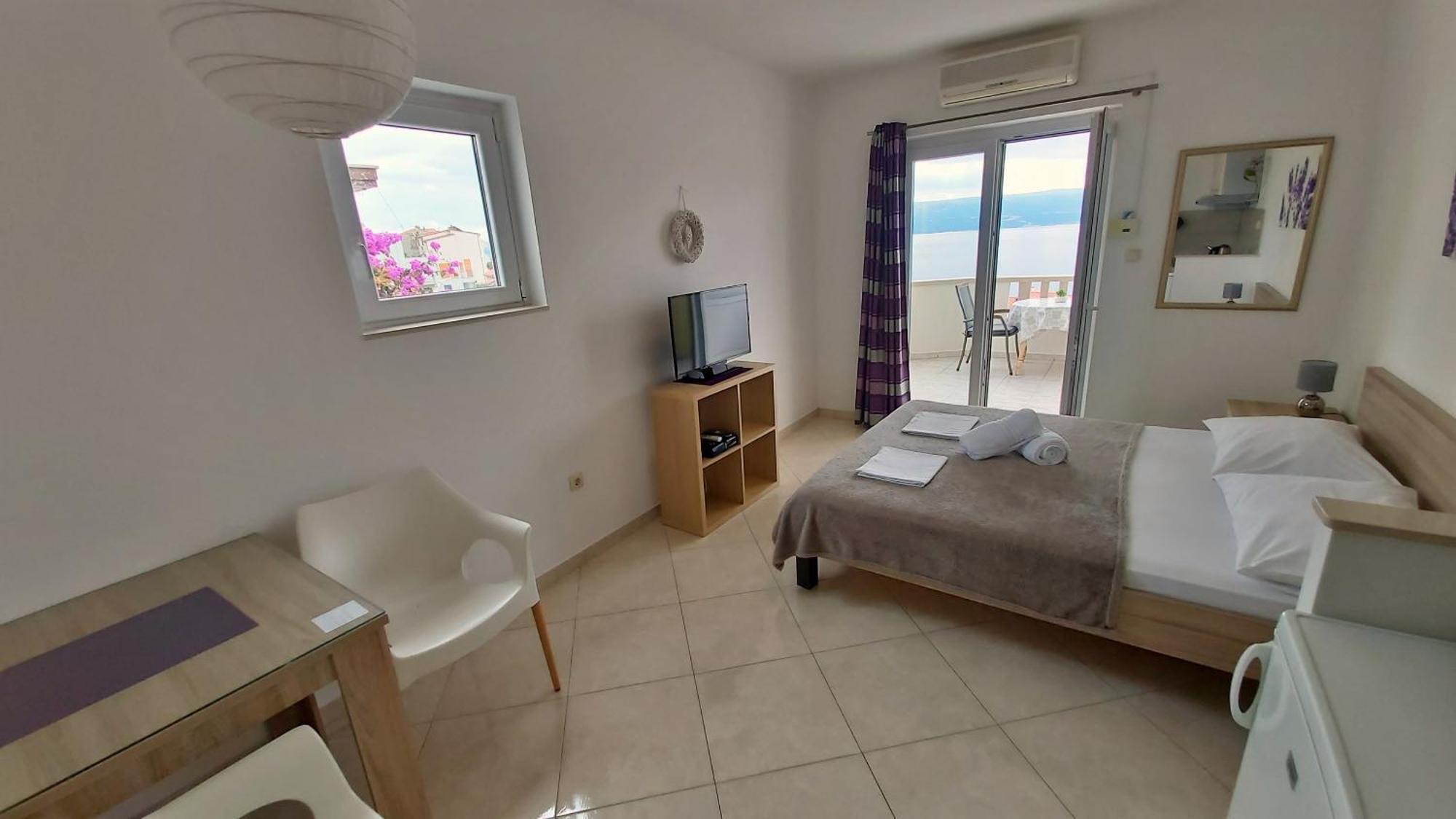 Apartments Nemira Omiš Quarto foto